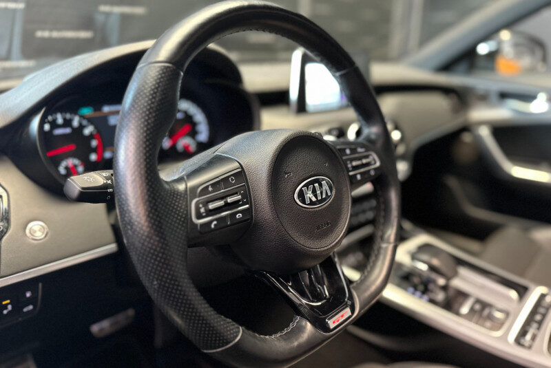 KIA STINGER