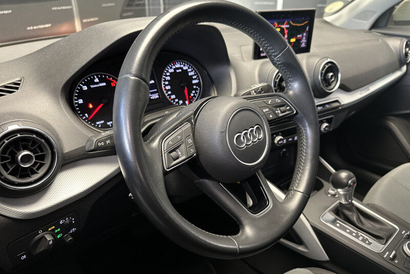 AUDI Q2