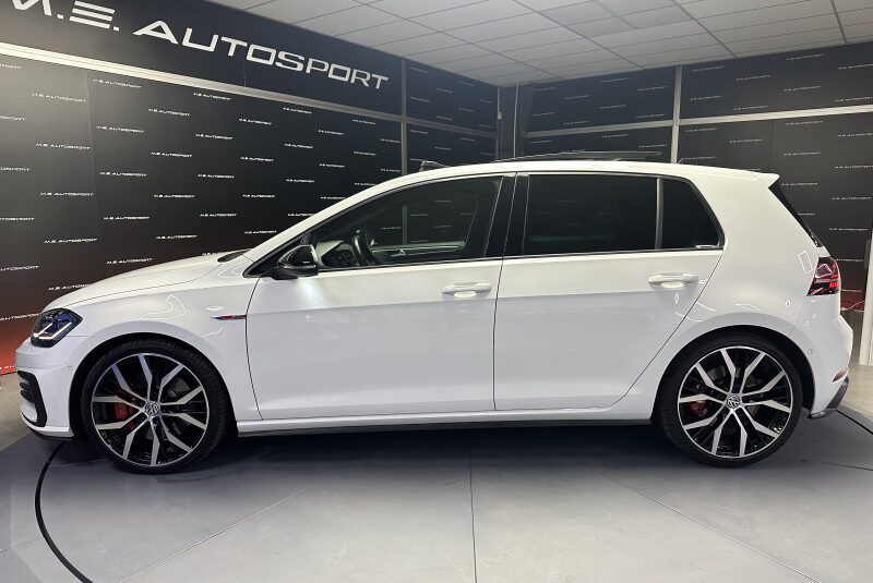 VOLKSWAGEN GOLF VII