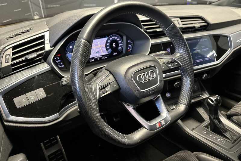 AUDI Q3 SPORTBACK