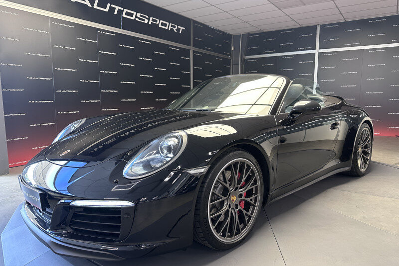 PORSCHE 911 CABRIOLET