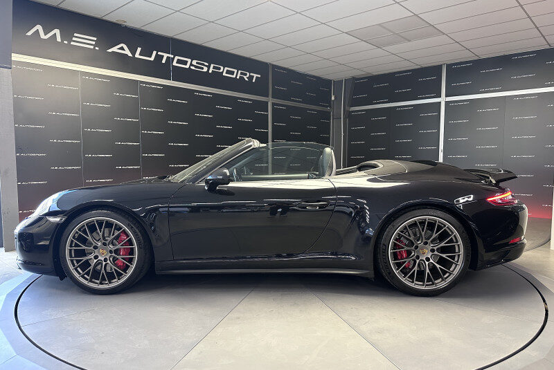 PORSCHE 911 CABRIOLET