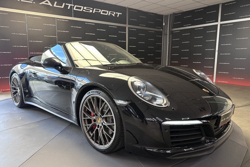PORSCHE 911 CABRIOLET